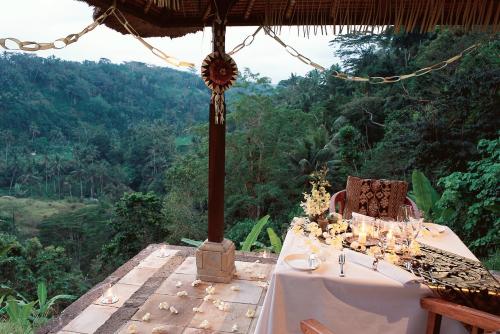 amandari bale dining